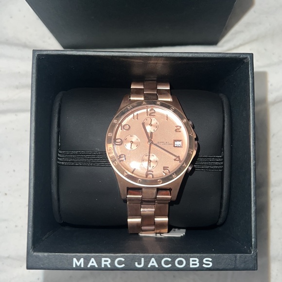 Marc by Marc Jacobs Rose Gold Watch - Picture 2 of 4